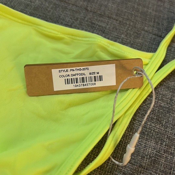 Skims Fit EveryBody T String Thong - Picture 4 of 8